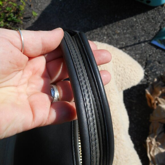 Vintage Coach Club Satchel 9885, EUC in Navy - Picture 4 of 9